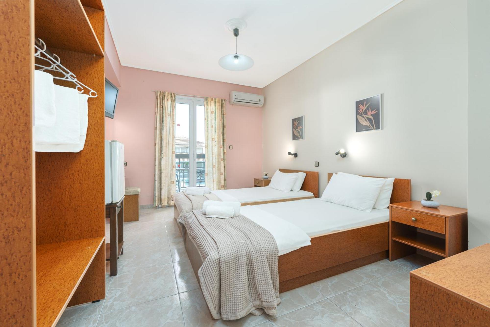 Aura Hotel