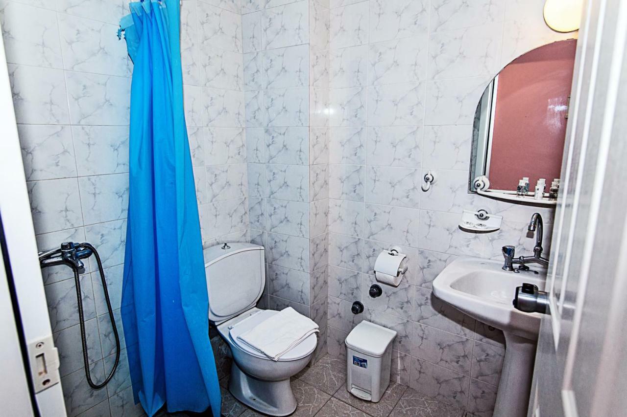 Aura Hotel